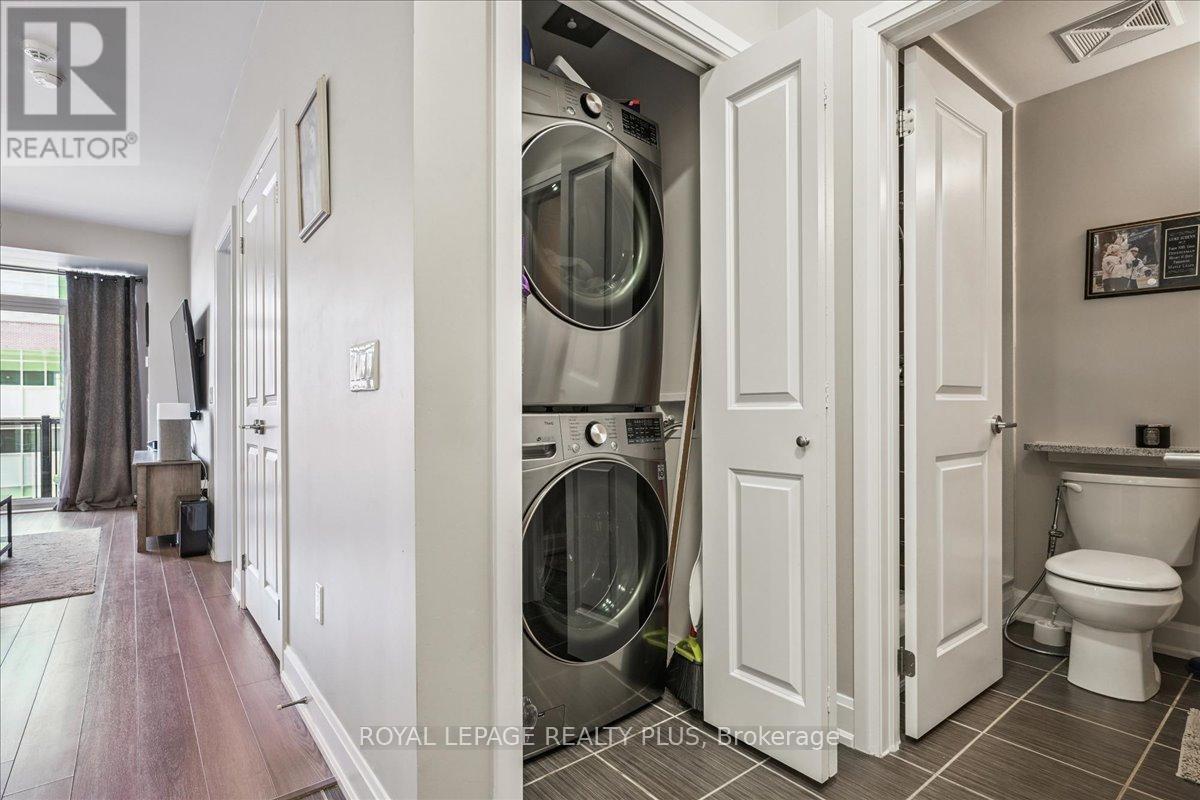 414 - 216 Oak Park Boulevard, Oakville (Ro River Oaks), Ontario  L6H 7S8 - Photo 15 - W12409911