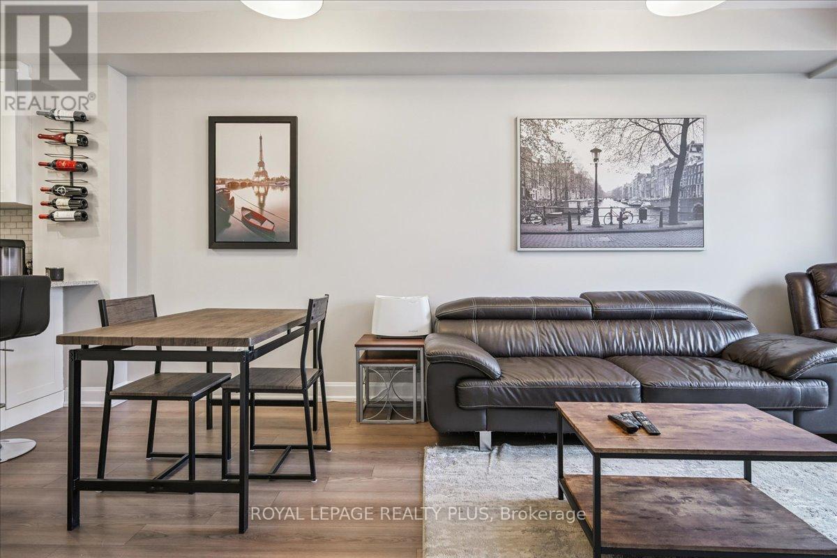 414 - 216 Oak Park Boulevard, Oakville (Ro River Oaks), Ontario  L6H 7S8 - Photo 23 - W12409911
