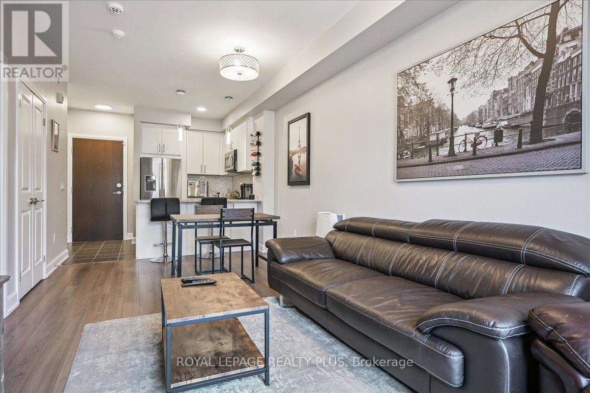 414 - 216 Oak Park Boulevard, Oakville (Ro River Oaks), Ontario  L6H 7S8 - Photo 24 - W12409911