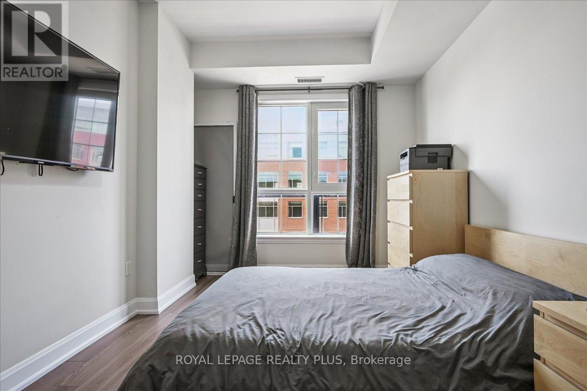 414 - 216 Oak Park Boulevard, Oakville (Ro River Oaks), Ontario  L6H 7S8 - Photo 32 - W12409911