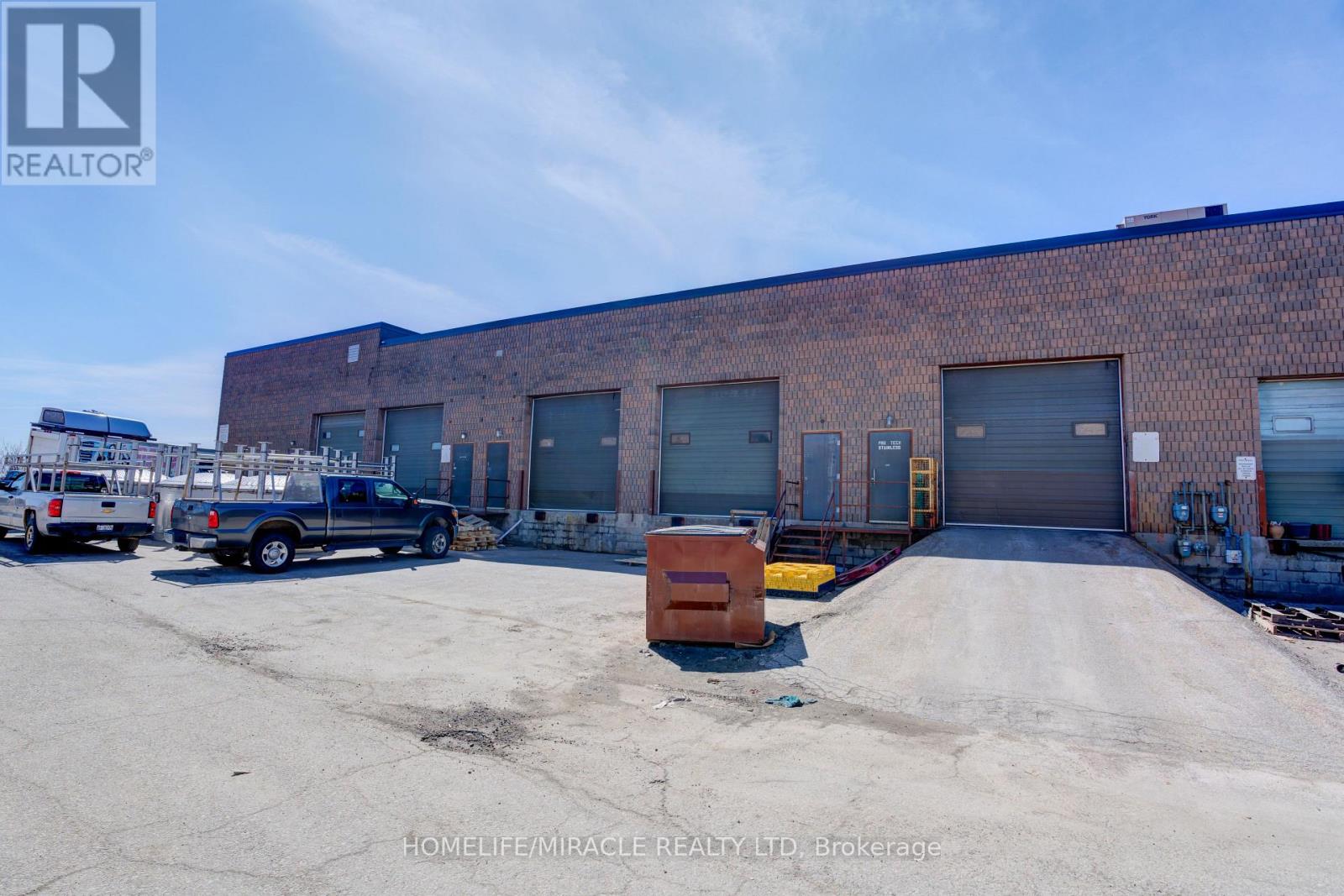 11 - 175 Advance Boulevard, Brampton, Ontario  L6T 4J1 - Photo 3 - W12409951