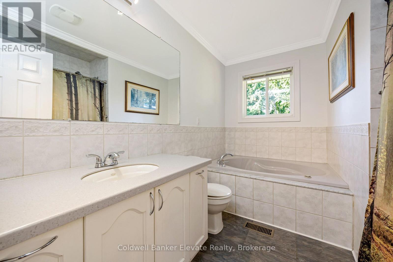 14360 Sixth Line, Halton Hills (Rural Halton Hills), Ontario  L0P 1H0 - Photo 23 - W12409987