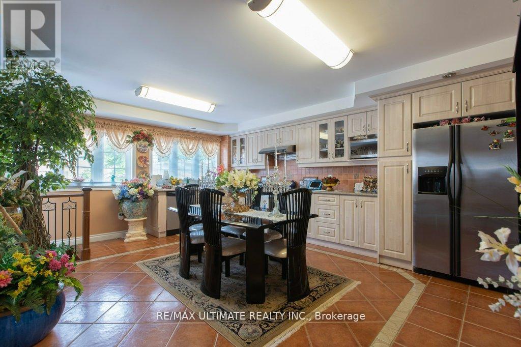 110 Aileen Avenue, Toronto, Ontario  M6M 1E9 - Photo 14 - W12409990