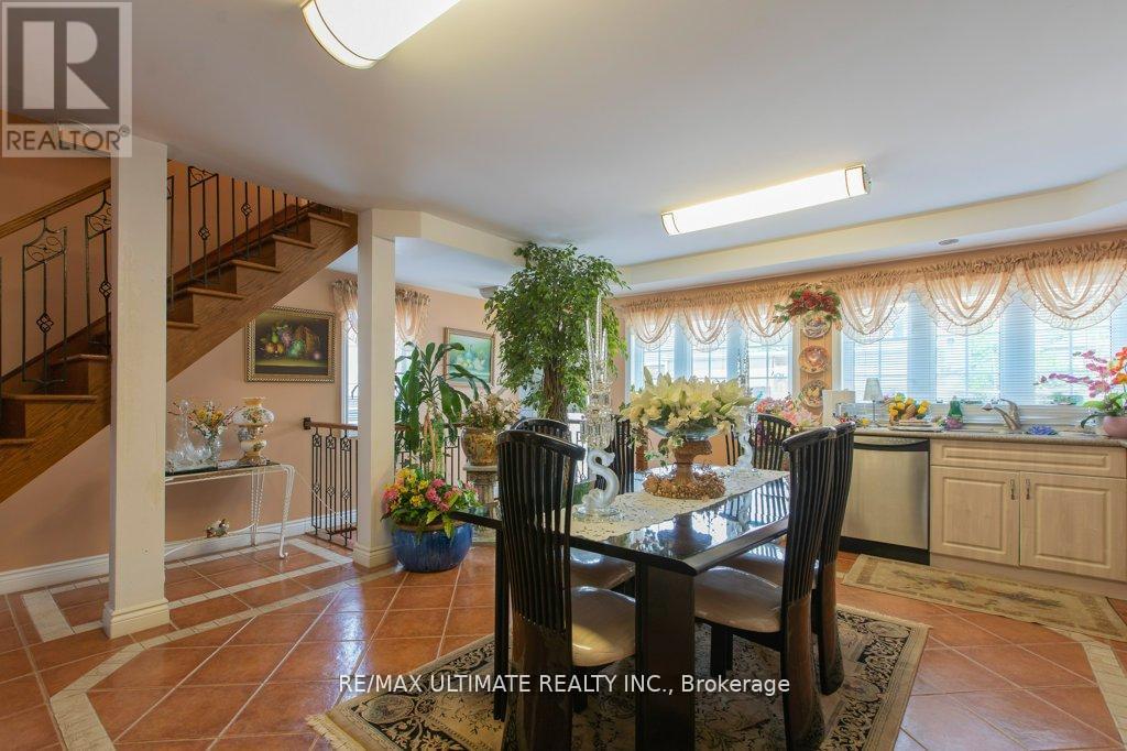 110 Aileen Avenue, Toronto, Ontario  M6M 1E9 - Photo 15 - W12409990
