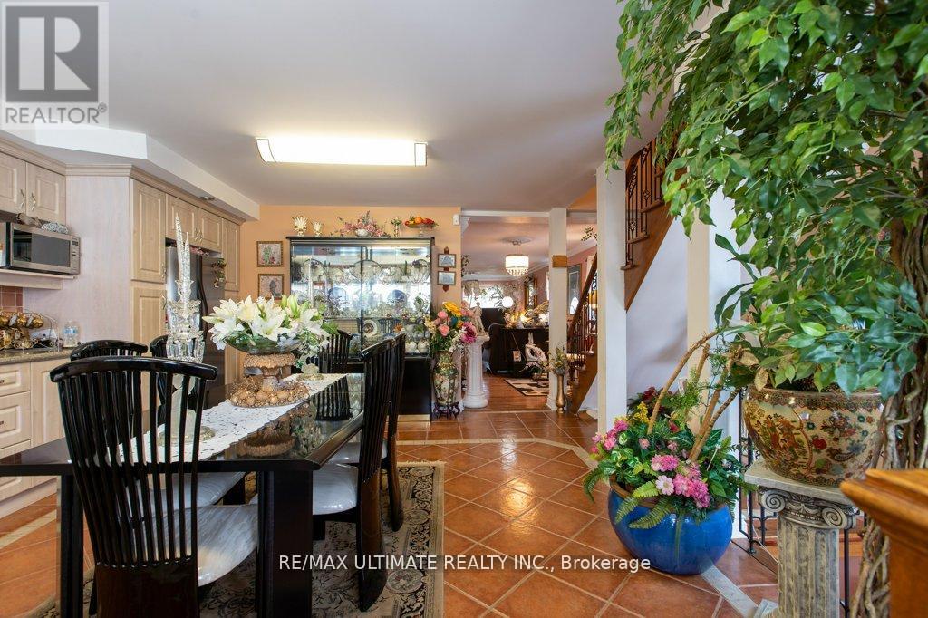 110 Aileen Avenue, Toronto, Ontario  M6M 1E9 - Photo 17 - W12409990