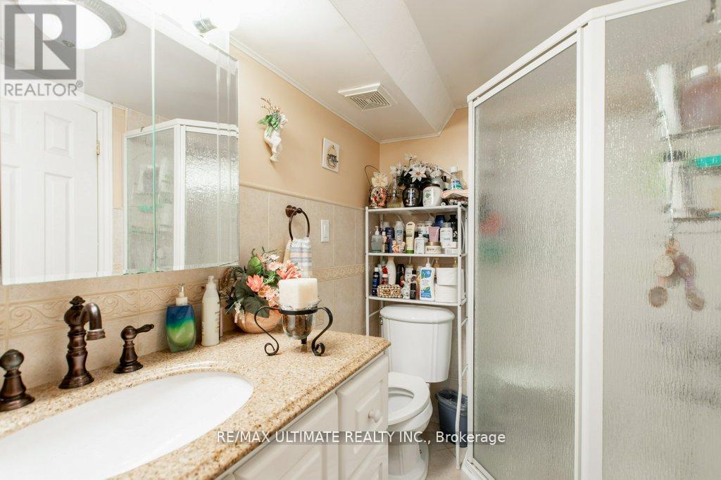 110 Aileen Avenue, Toronto, Ontario  M6M 1E9 - Photo 37 - W12409990