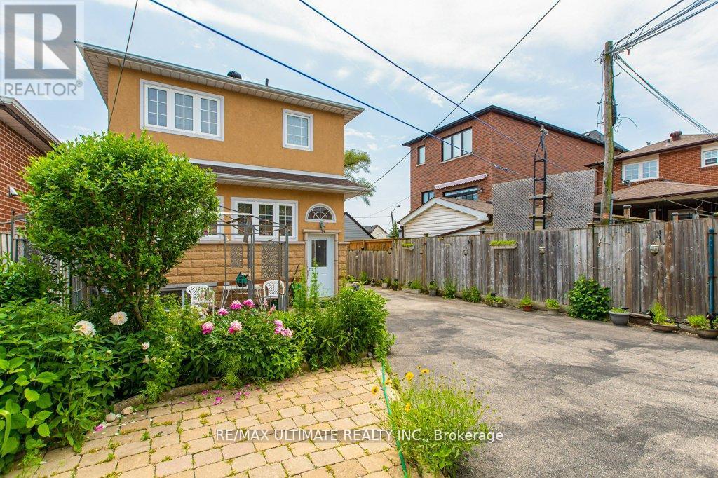 110 Aileen Avenue, Toronto, Ontario  M6M 1E9 - Photo 41 - W12409990