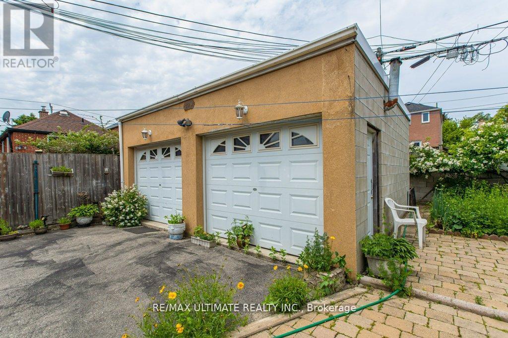 110 Aileen Avenue, Toronto, Ontario  M6M 1E9 - Photo 43 - W12409990