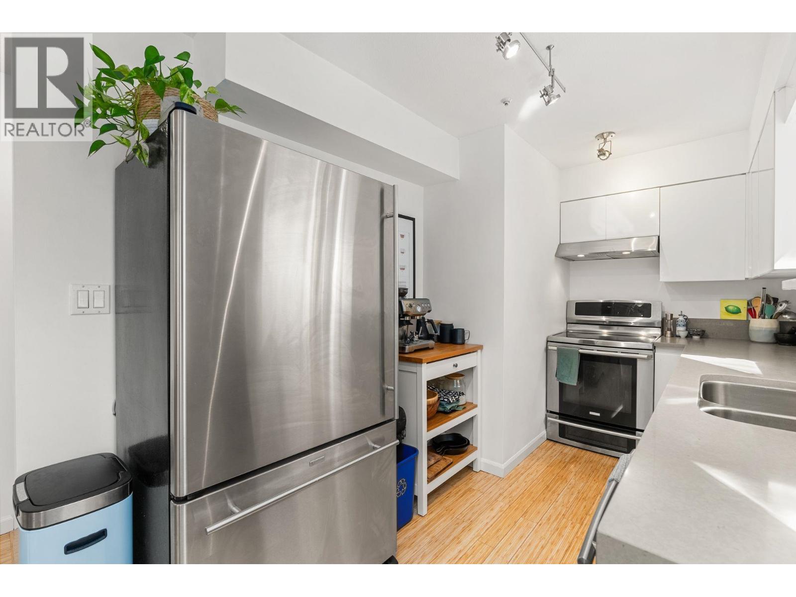 203 755 W 15th Avenue, Vancouver, British Columbia  V5Z 1R6 - Photo 10 - R3049062