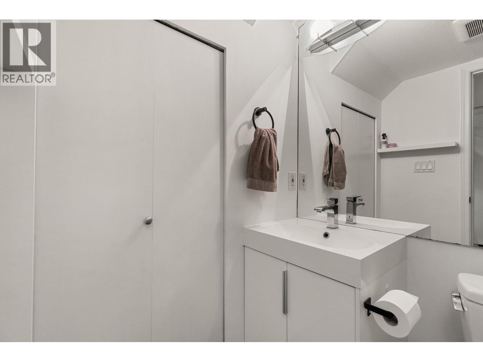 203 755 W 15th Avenue, Vancouver, British Columbia  V5Z 1R6 - Photo 19 - R3049062