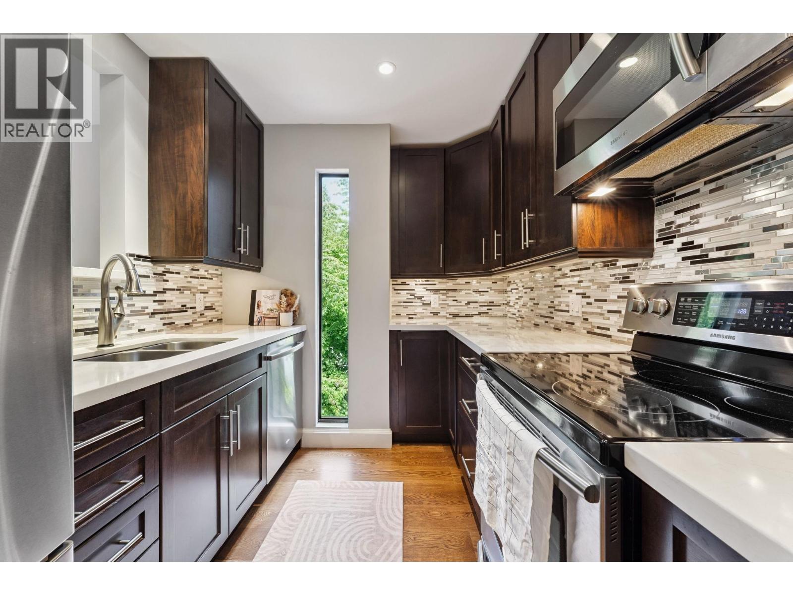 3349 Mountain Highway, North Vancouver, British Columbia  V7K 2H4 - Photo 18 - R3049065