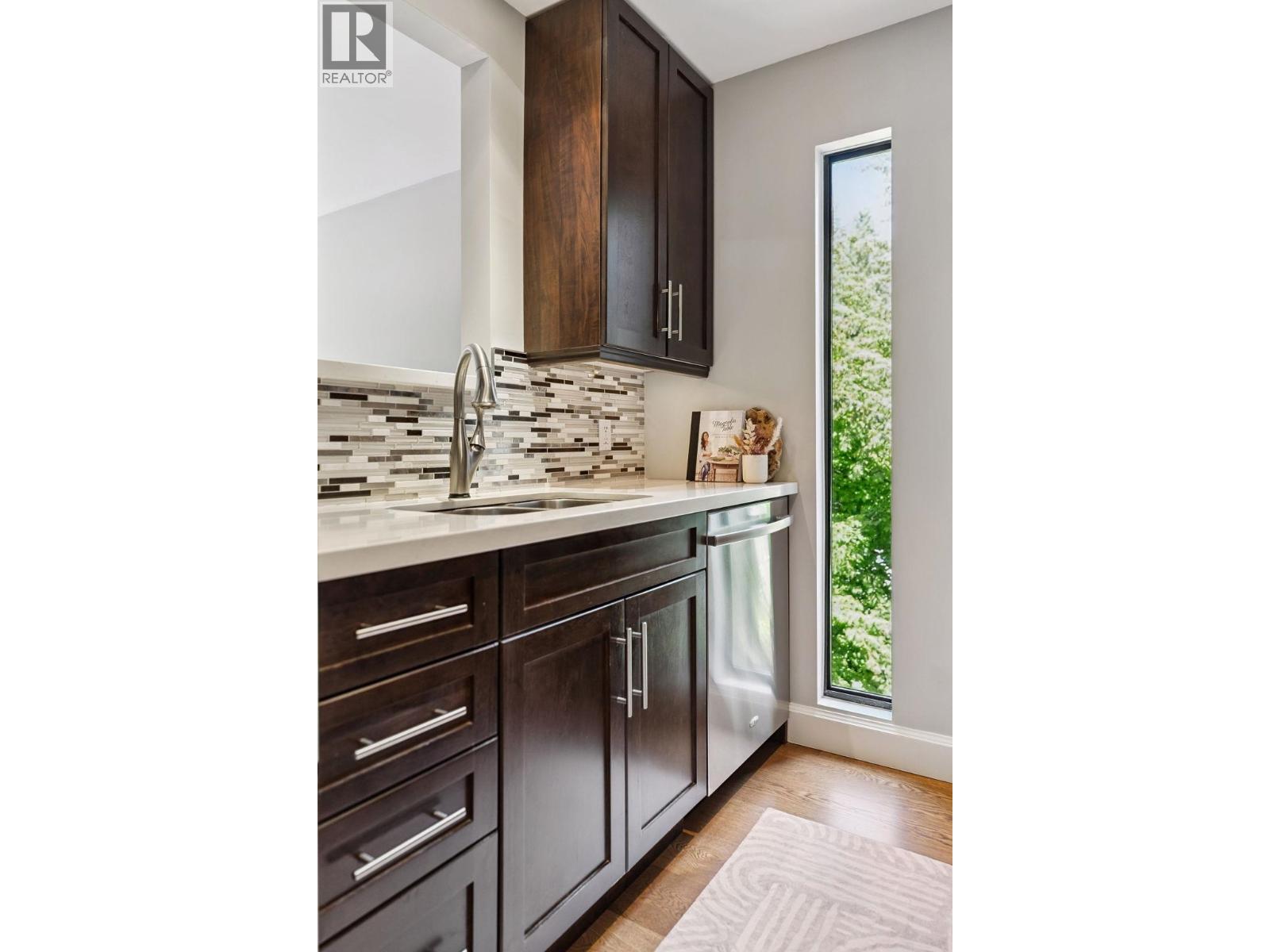 3349 Mountain Highway, North Vancouver, British Columbia  V7K 2H4 - Photo 22 - R3049065