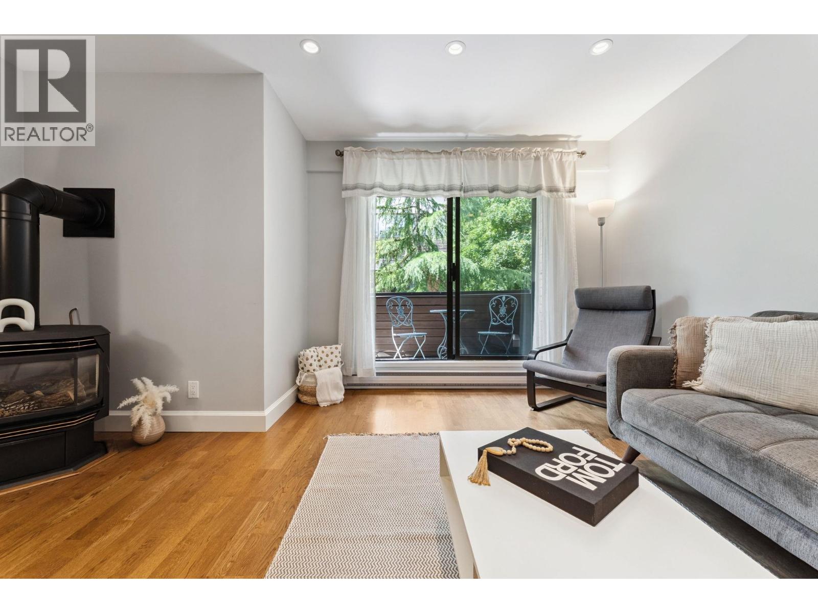 3349 Mountain Highway, North Vancouver, British Columbia  V7K 2H4 - Photo 9 - R3049065