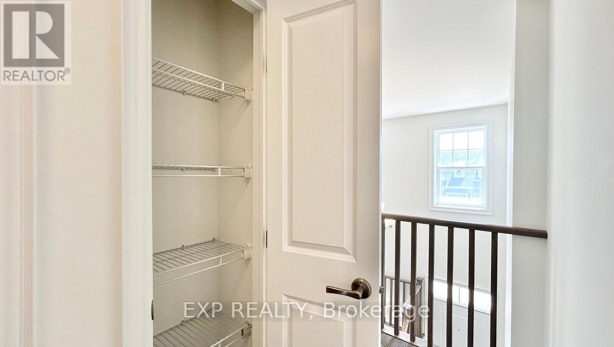 4 Paradise Grove, Niagara-On-The-Lake (Virgil), Ontario  L0S 1J0 - Photo 15 - X12409828