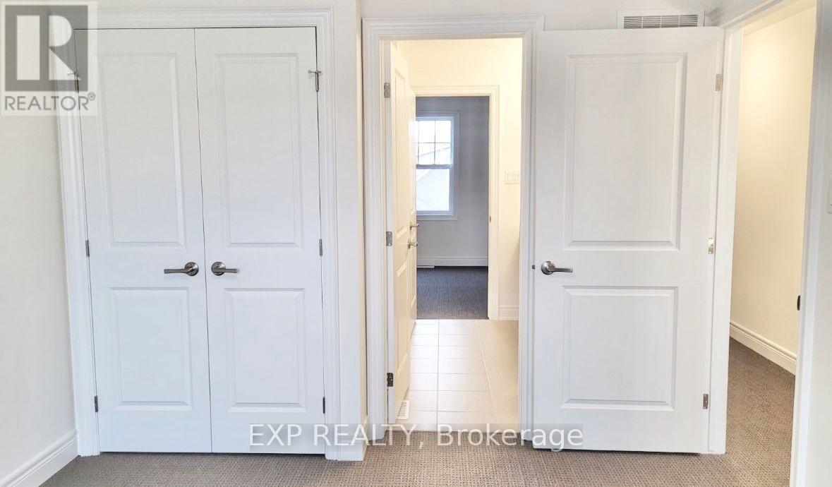 4 Paradise Grove, Niagara-On-The-Lake (Virgil), Ontario  L0S 1J0 - Photo 20 - X12409828