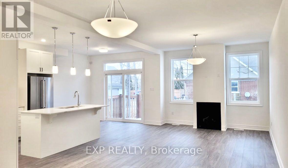4 Paradise Grove, Niagara-On-The-Lake (Virgil), Ontario  L0S 1J0 - Photo 8 - X12409828