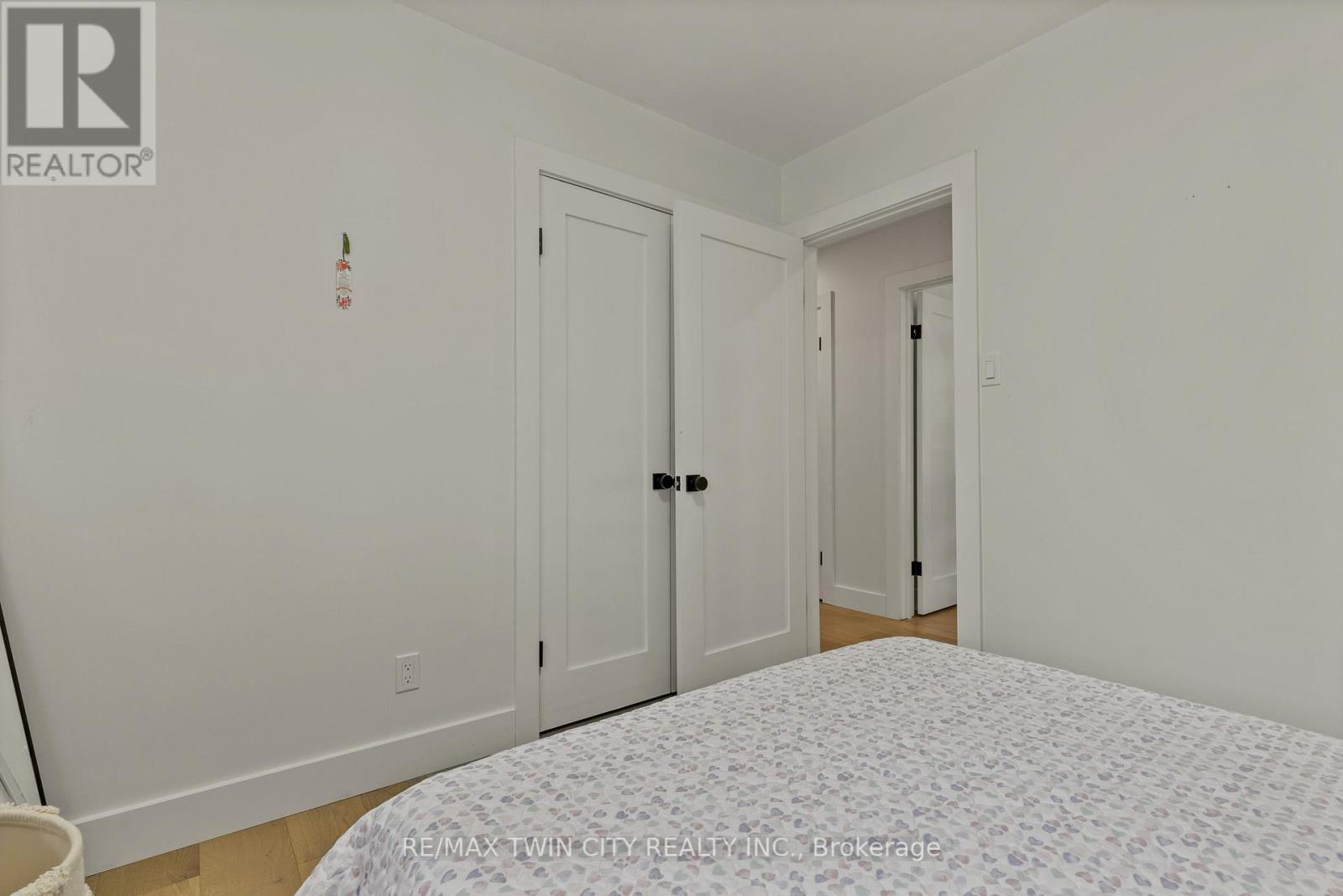 514 Oxbow Road, Waterloo, Ontario  N2K 1Y6 - Photo 32 - X12409855