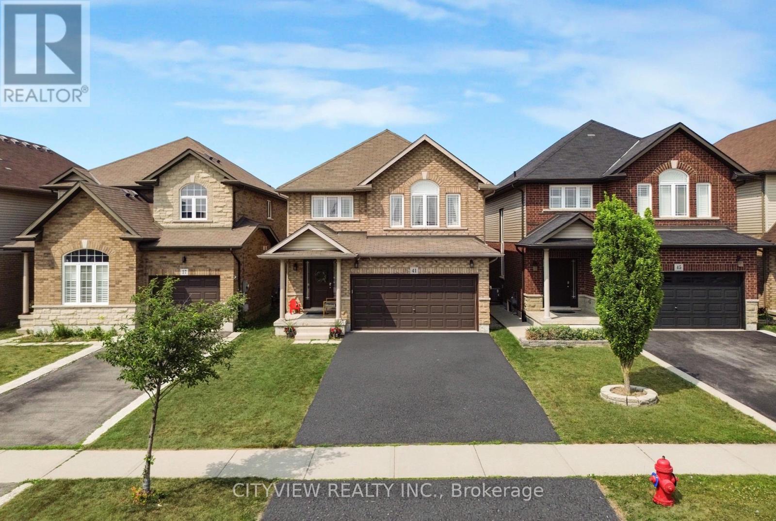 41 BELLAGIO AVENUE, Hamilton, Ontario