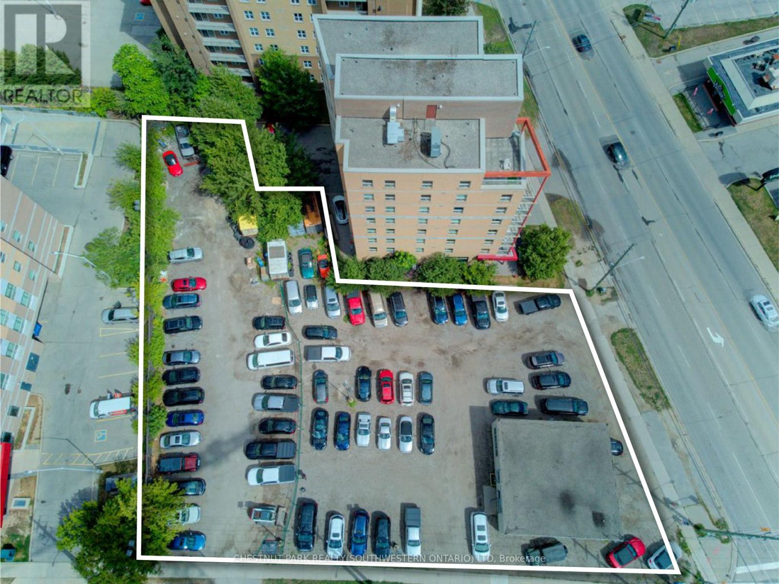 24-26 Unniversity Avenue, Waterloo, Ontario  N2J 2V8 - Photo 3 - X12409875