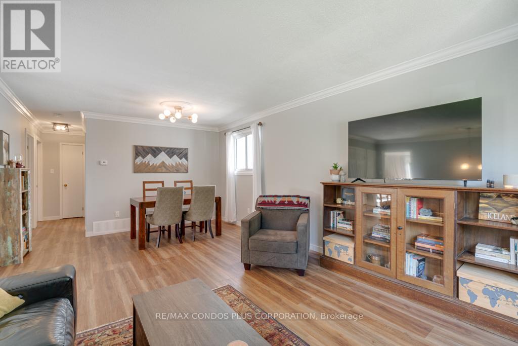 577 Mackechnie Crescent, Cobourg, Ontario  K9A 4Y1 - Photo 6 - X12409901