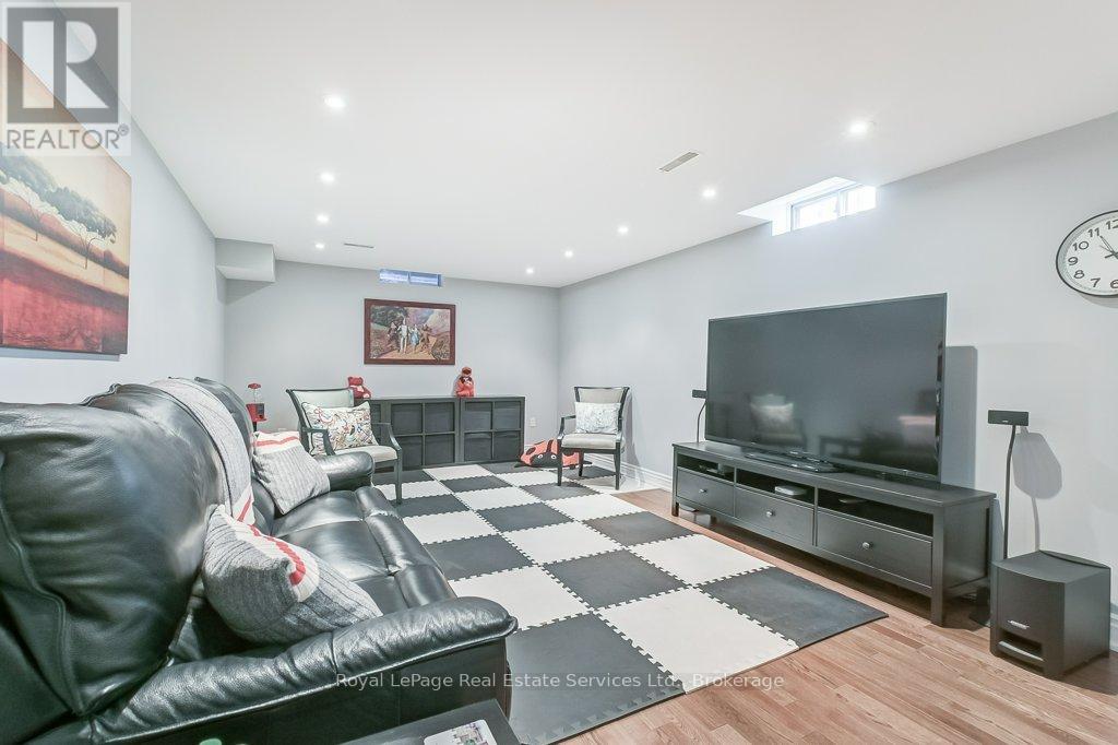 2139 Brays Lane, Oakville, Ontario  L6M 2T2 - Photo 40 - W12405398