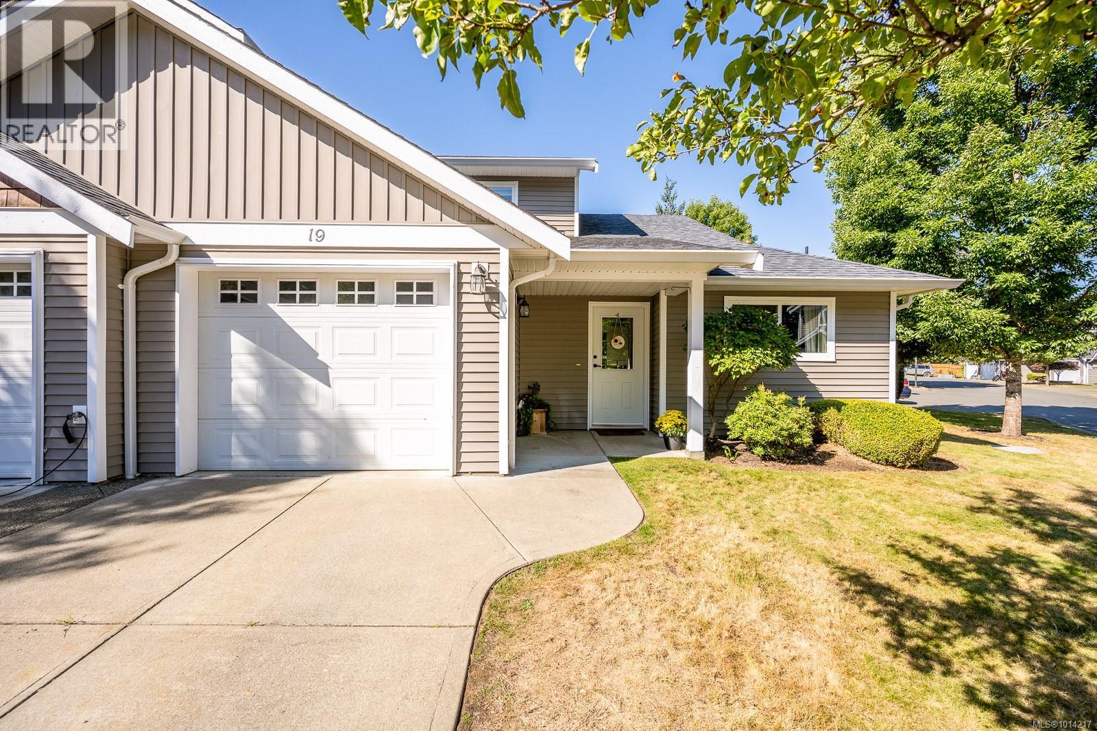 19 3400 Coniston Cres, Cumberland, British Columbia  V0R 1S0 - Photo 2 - 1014217