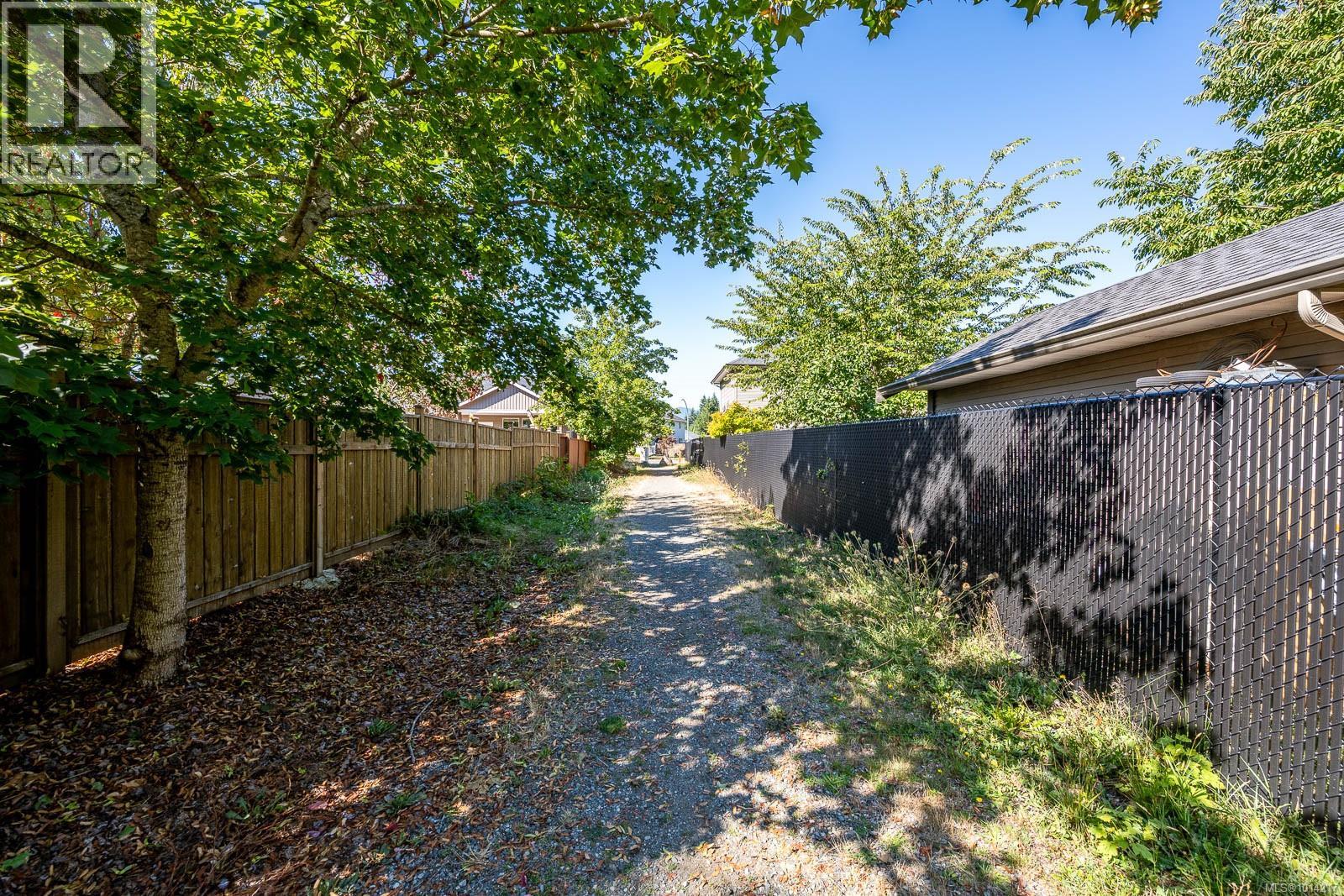 19 3400 Coniston Cres, Cumberland, British Columbia  V0R 1S0 - Photo 48 - 1014217