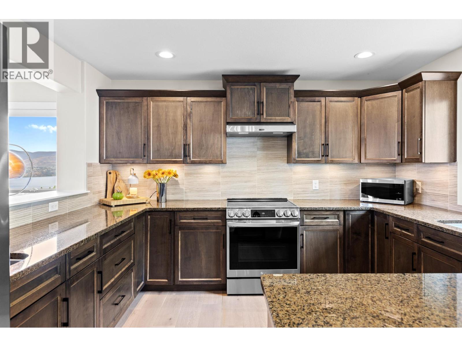 5157 South Ridge Drive Kelowna Photo 14