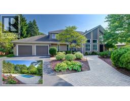 587 MANORWOOD Court, Waterloo, Ontario