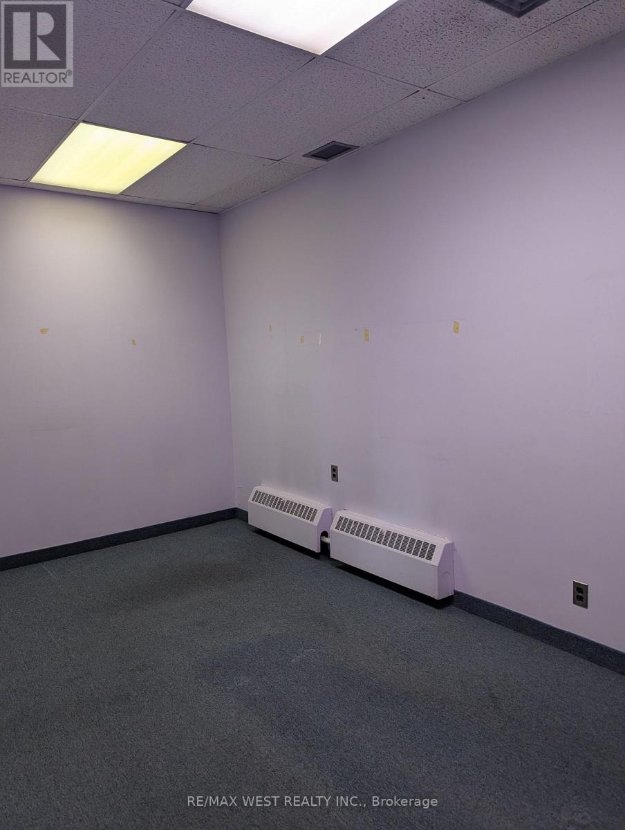 205 - 3269 Bloor Street W, Toronto, Ontario  M8X 1E2 - Photo 4 - W12379841