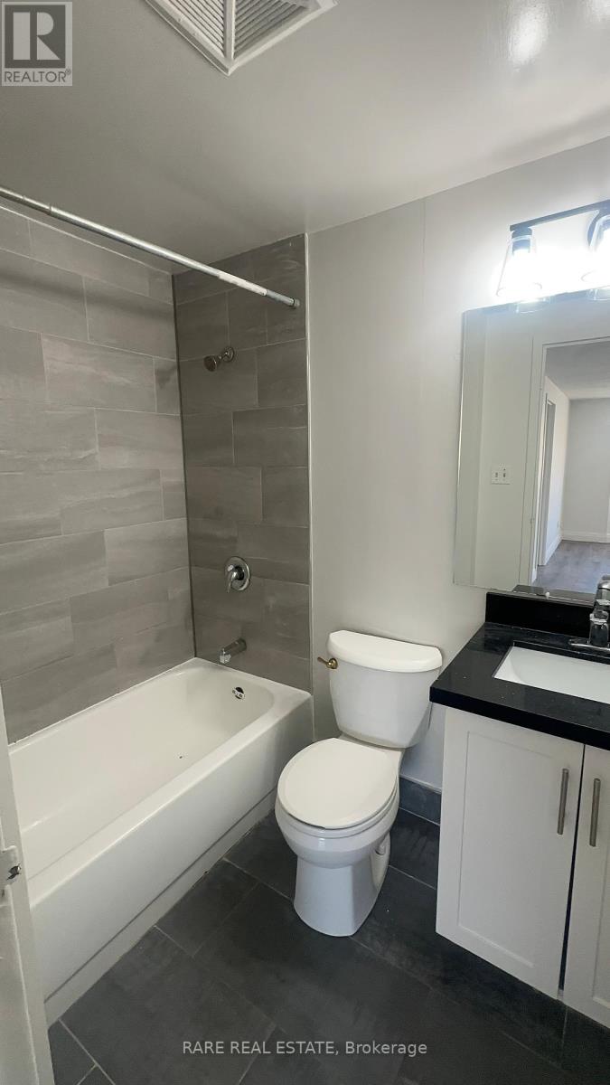 16 - 99 Bellevue Avenue, Toronto, Ontario  M5T 2N8 - Photo 5 - C12402015