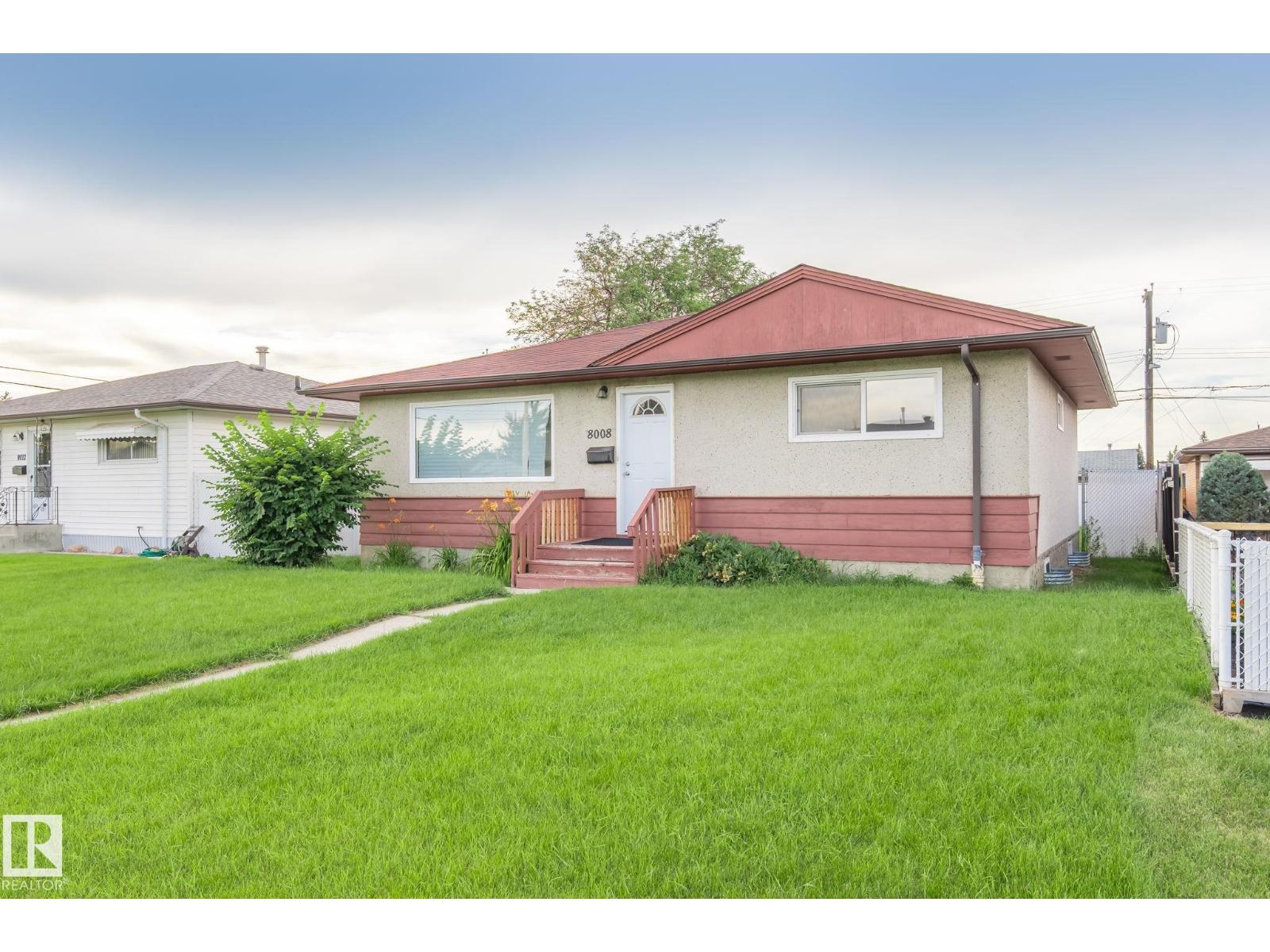 8008 129a Av Nw, Edmonton, Alberta  T5C 1X2 - Photo 5 - E4458154