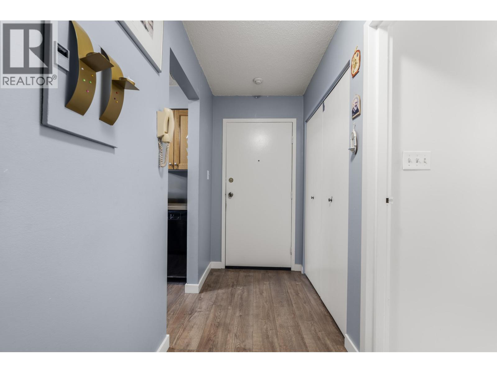 Property at 302 371 ELLESMERE AVENUE image 4