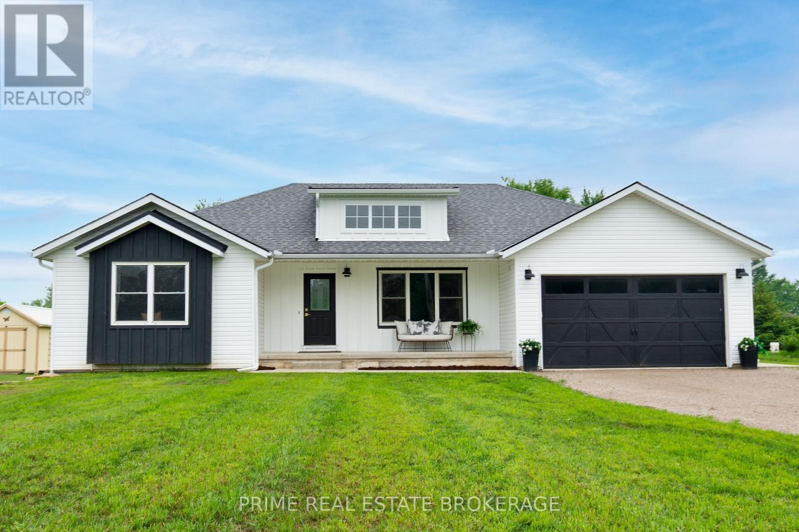 8865 Iona Road, Dutton/dunwich (Iona), Ontario  N0L 1P0 - Photo 1 - X12410091