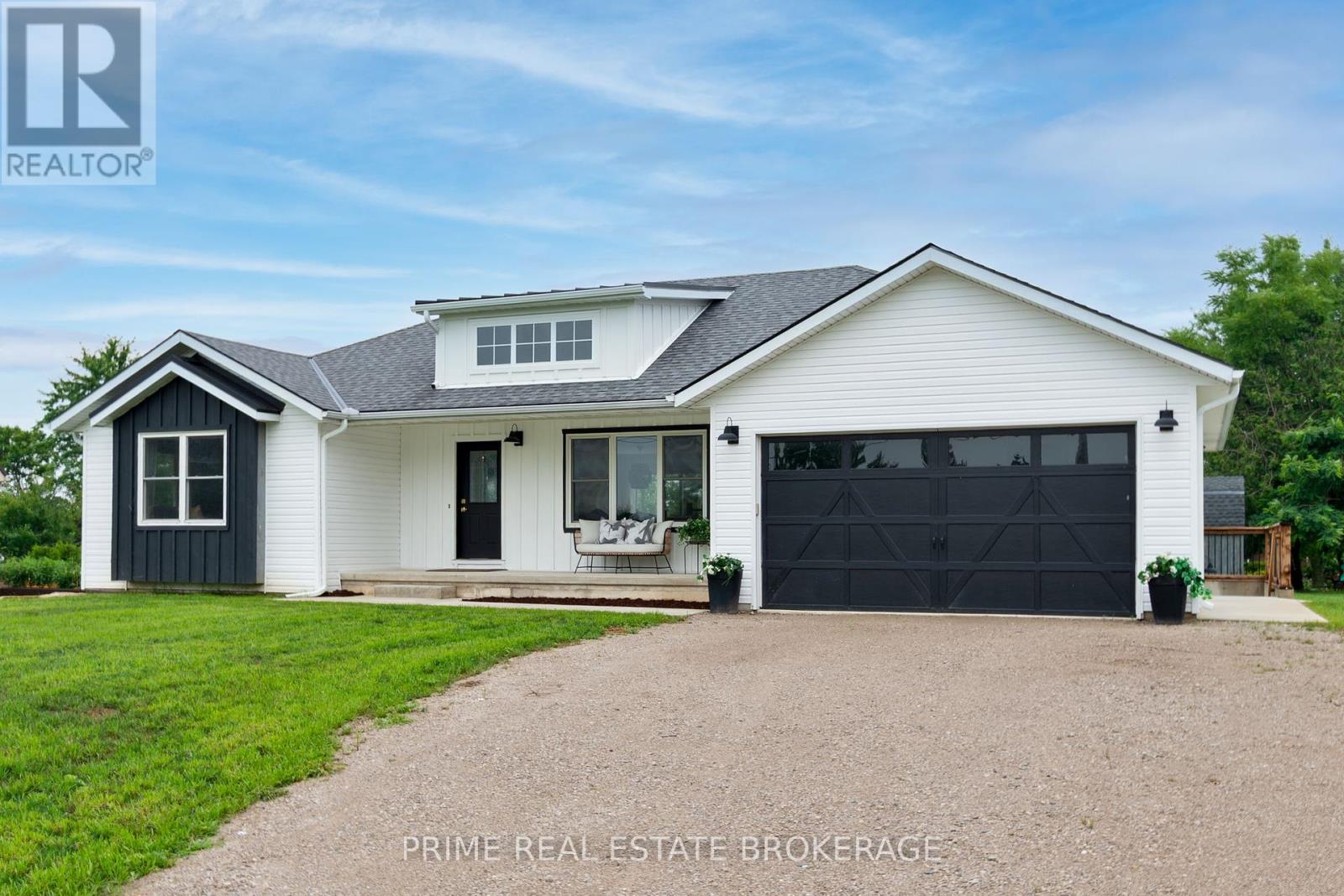 8865 Iona Road, Dutton/dunwich (Iona), Ontario  N0L 1P0 - Photo 2 - X12410091