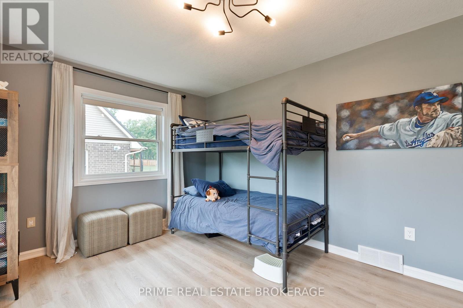 8865 Iona Road, Dutton/dunwich (Iona), Ontario  N0L 1P0 - Photo 25 - X12410091