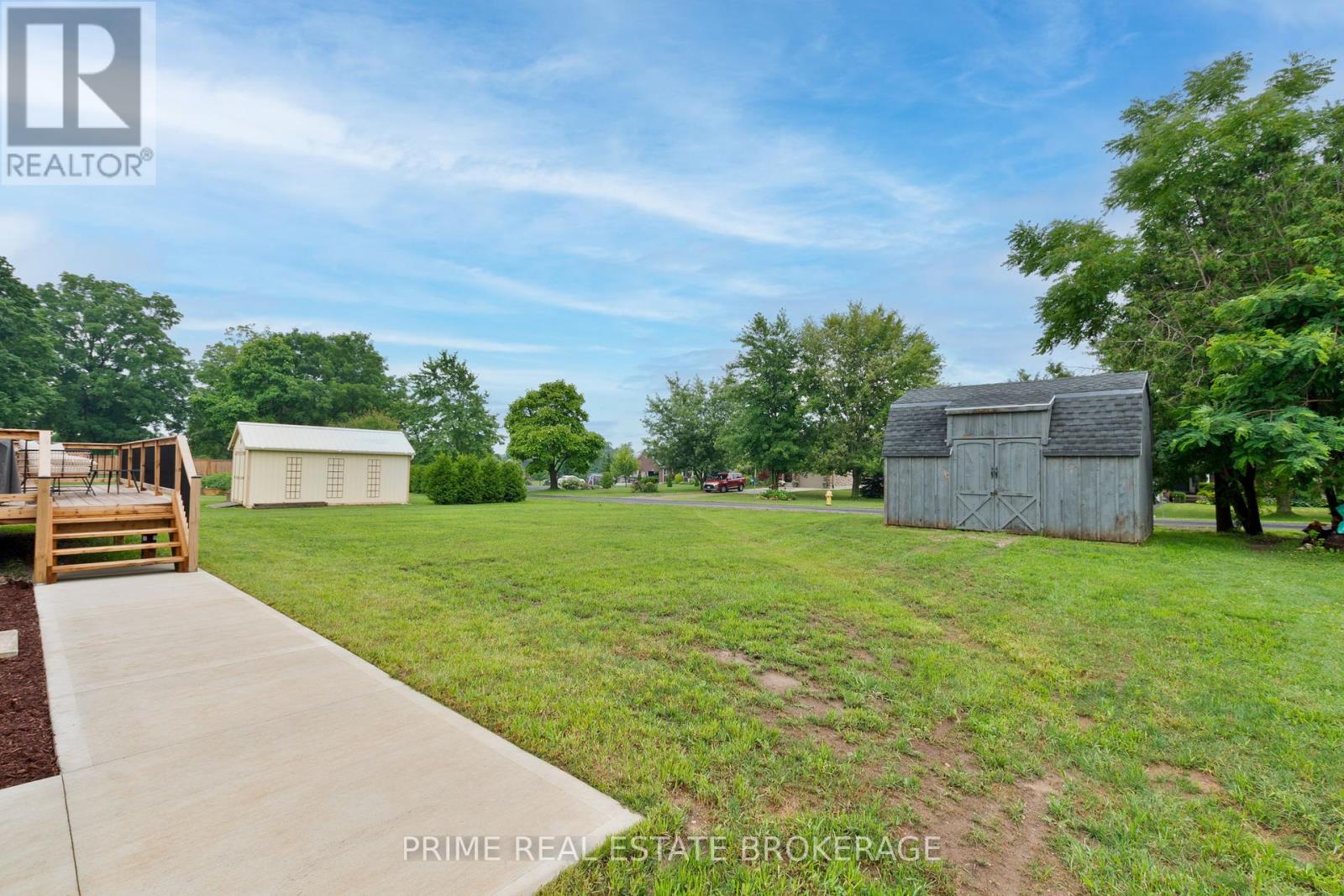 8865 Iona Road, Dutton/dunwich (Iona), Ontario  N0L 1P0 - Photo 40 - X12410091