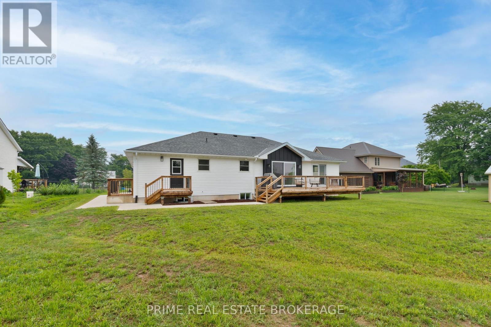 8865 Iona Road, Dutton/dunwich (Iona), Ontario  N0L 1P0 - Photo 41 - X12410091