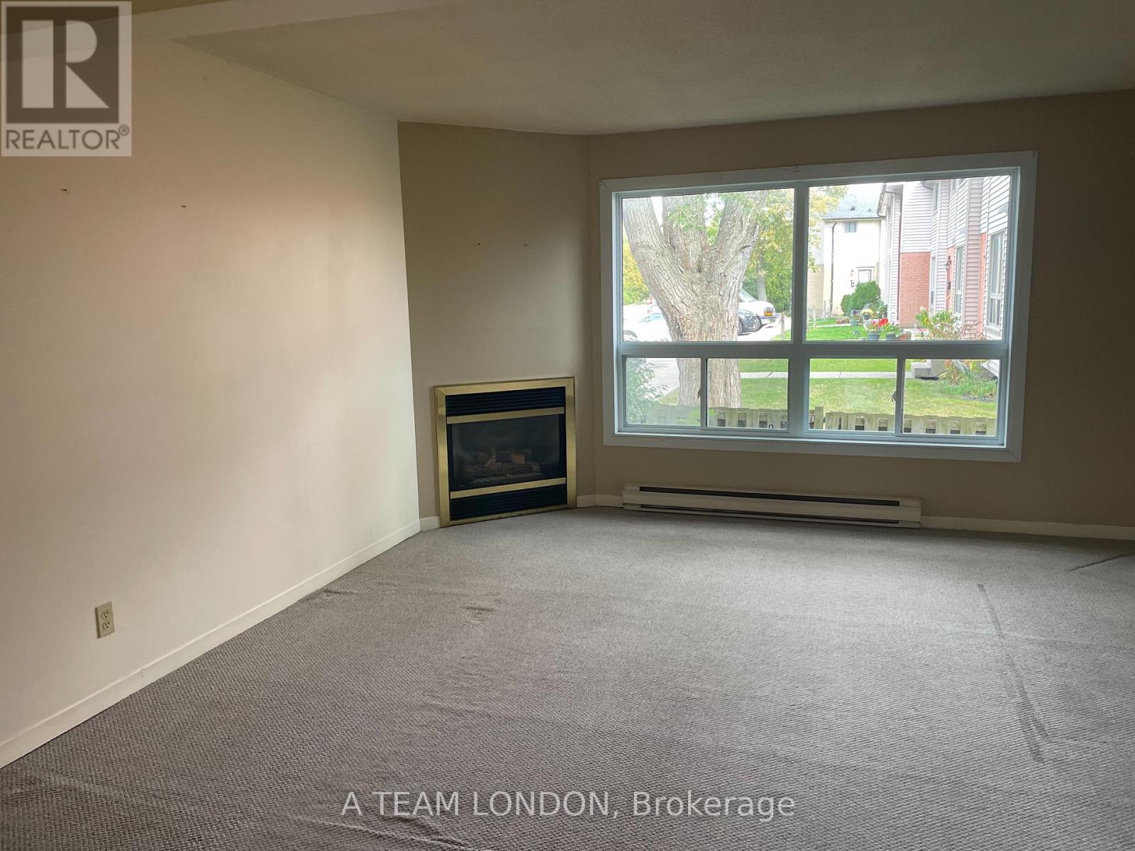 17 - 135 Belmont Drive, London South, Ontario  N6J 4J3 - Photo 6 - X12410100