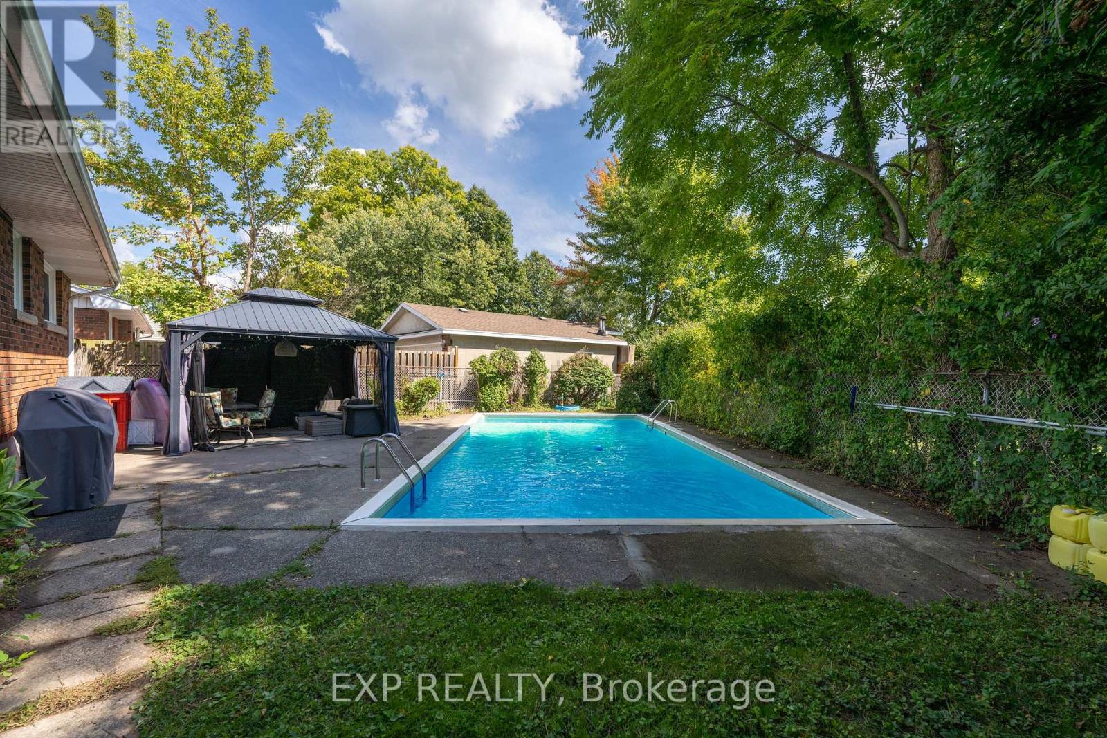 2896 Portage Road, Niagara Falls, Ontario  L2J 2J5 - Photo 34 - X12408499