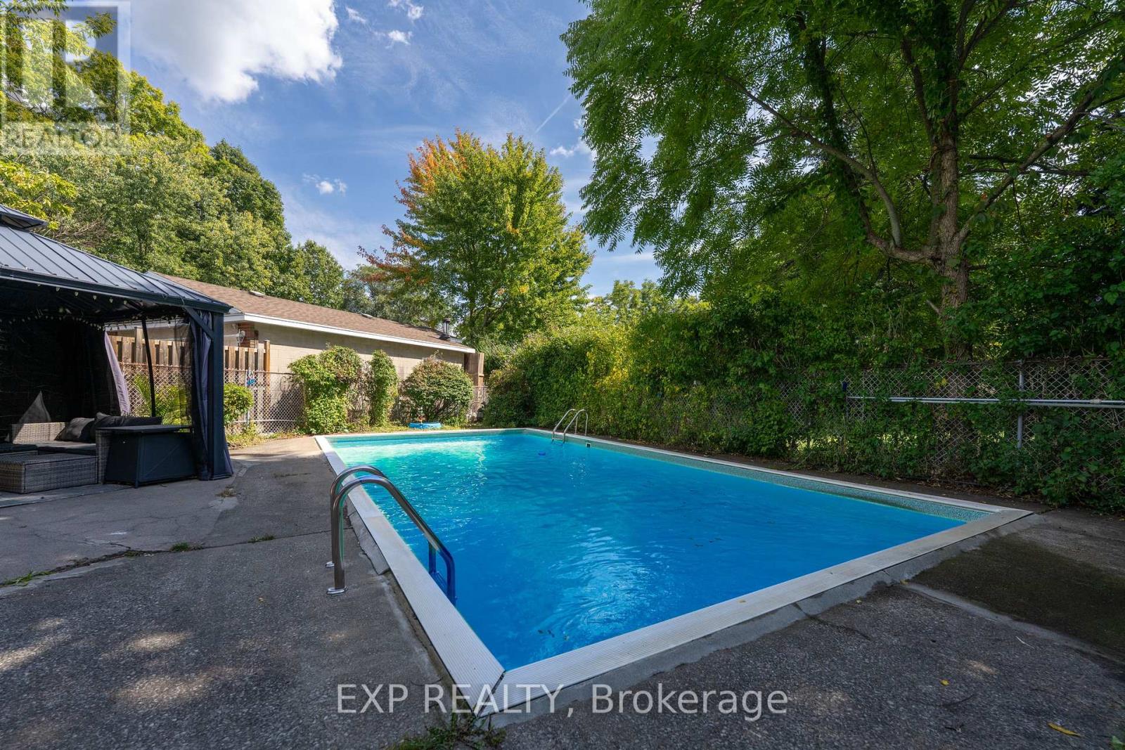 2896 Portage Road, Niagara Falls, Ontario  L2J 2J5 - Photo 35 - X12408499