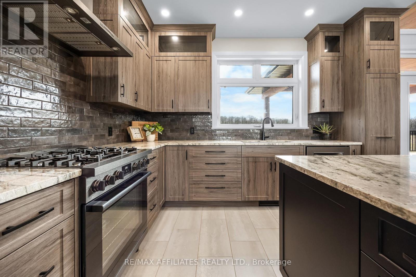 61 Old Kingston Road, Rideau Lakes, Ontario  K0G 1L0 - Photo 8 - X12410094