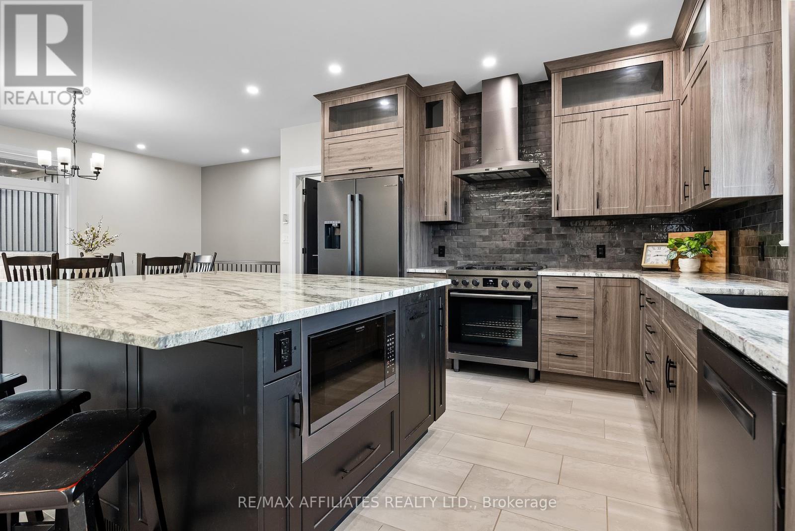 61 Old Kingston Road, Rideau Lakes, Ontario  K0G 1L0 - Photo 9 - X12410094