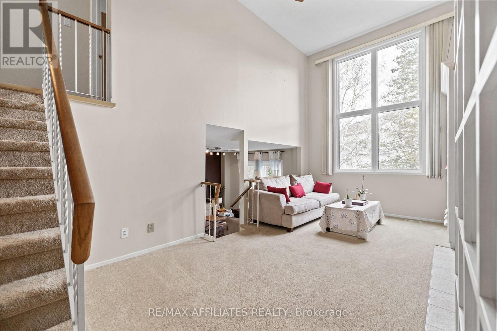 43 Bluegrass Drive, Ottawa, Ontario  K2M 1G2 - Photo 11 - X12410095