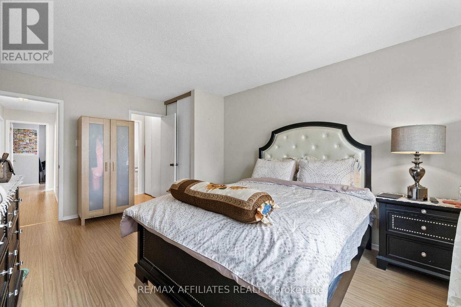43 Bluegrass Drive, Ottawa, Ontario  K2M 1G2 - Photo 18 - X12410095