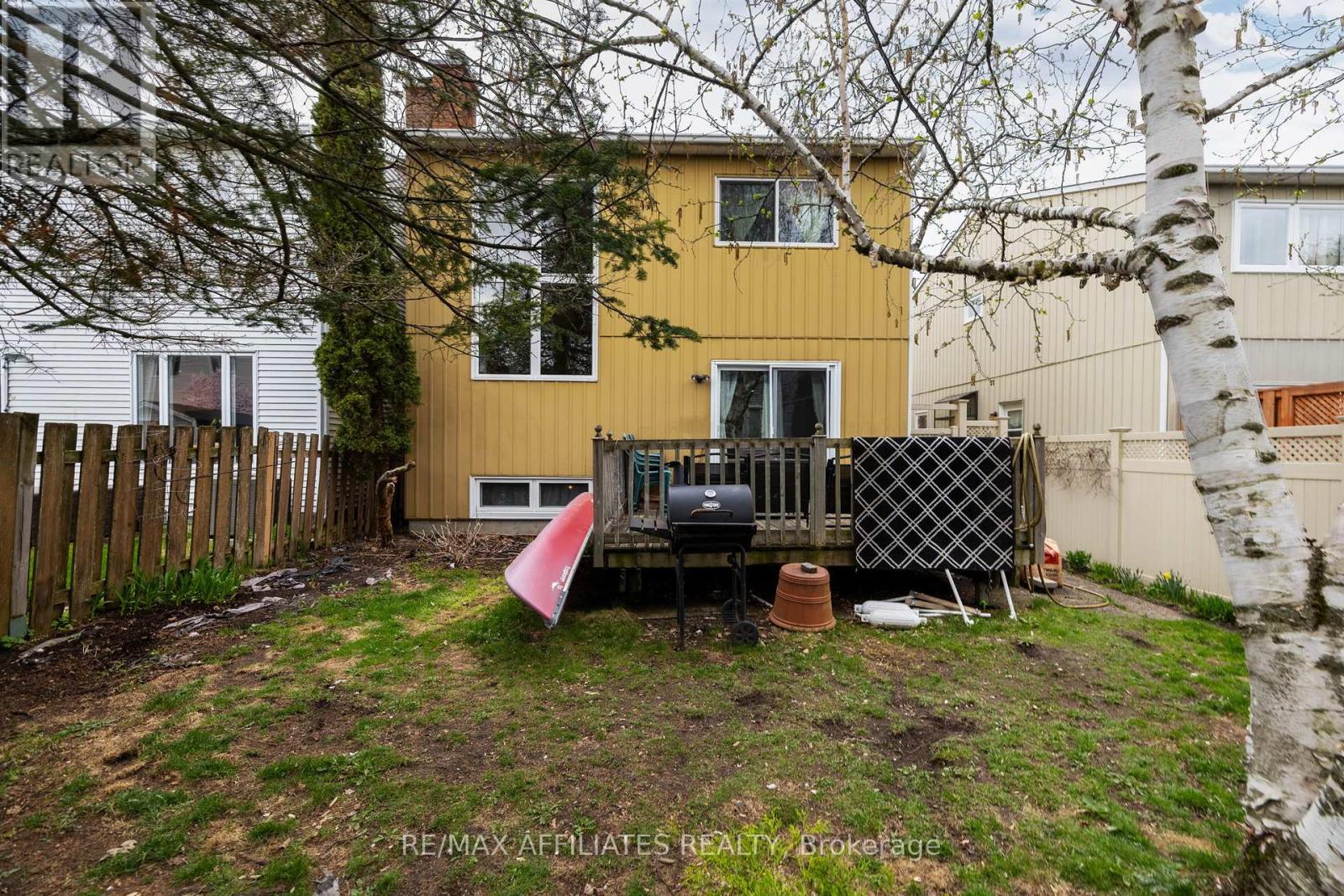 43 Bluegrass Drive, Ottawa, Ontario  K2M 1G2 - Photo 28 - X12410095