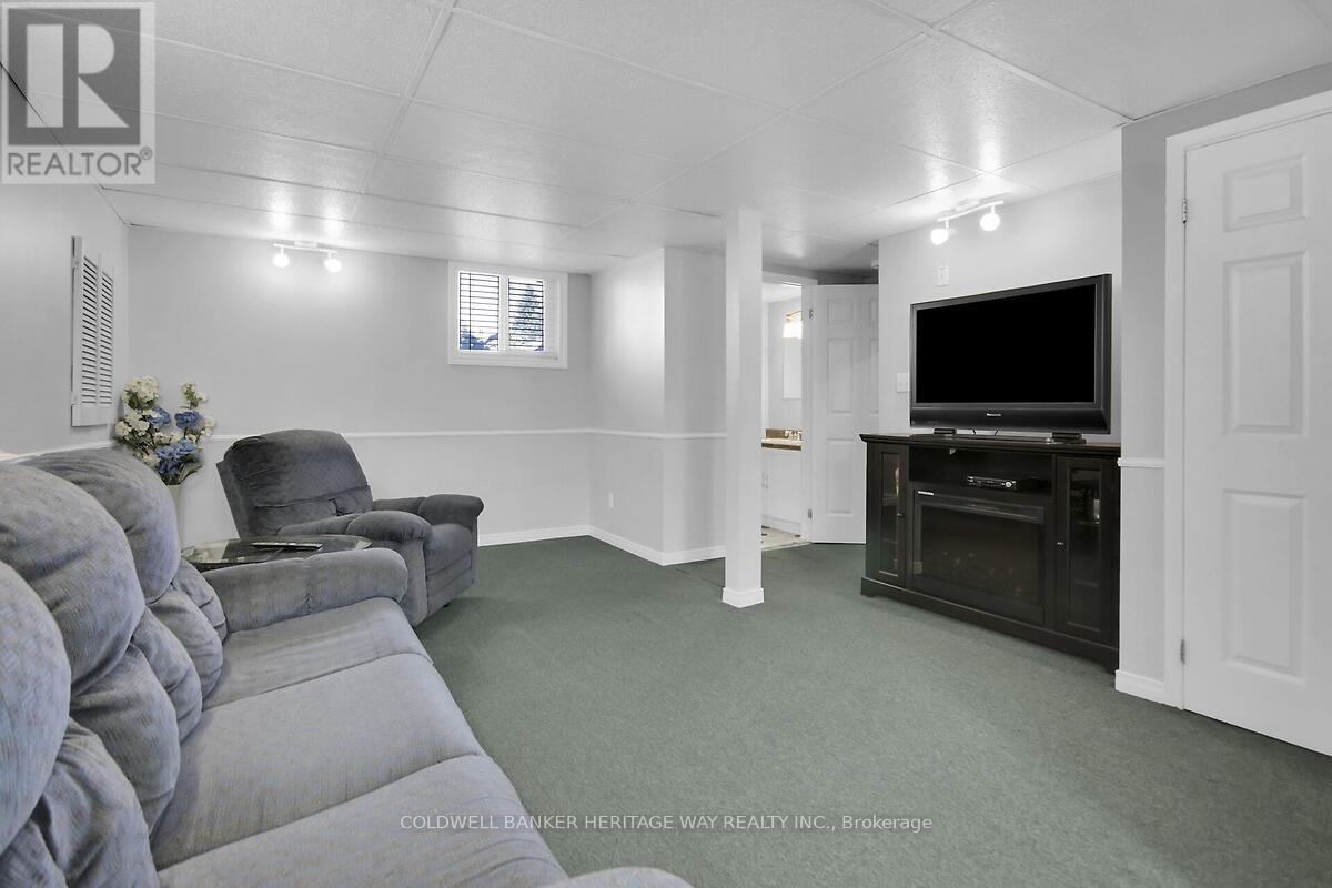 42 - 36 Mcdermot Court, Ottawa, Ontario  K2L 3V3 - Photo 28 - X12410097