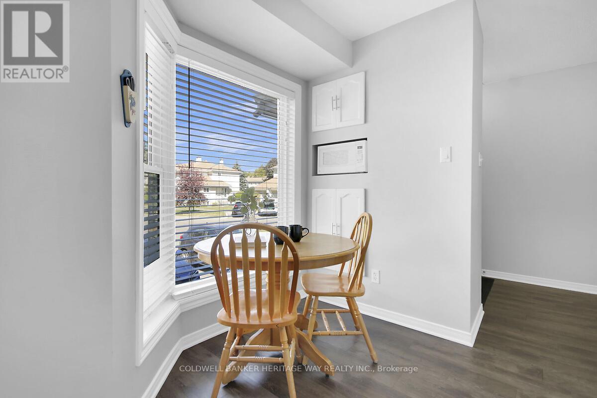 42 - 36 Mcdermot Court, Ottawa, Ontario  K2L 3V3 - Photo 5 - X12410097