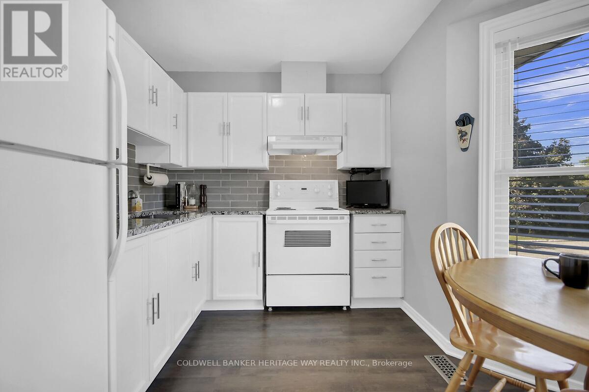 42 - 36 Mcdermot Court, Ottawa, Ontario  K2L 3V3 - Photo 6 - X12410097