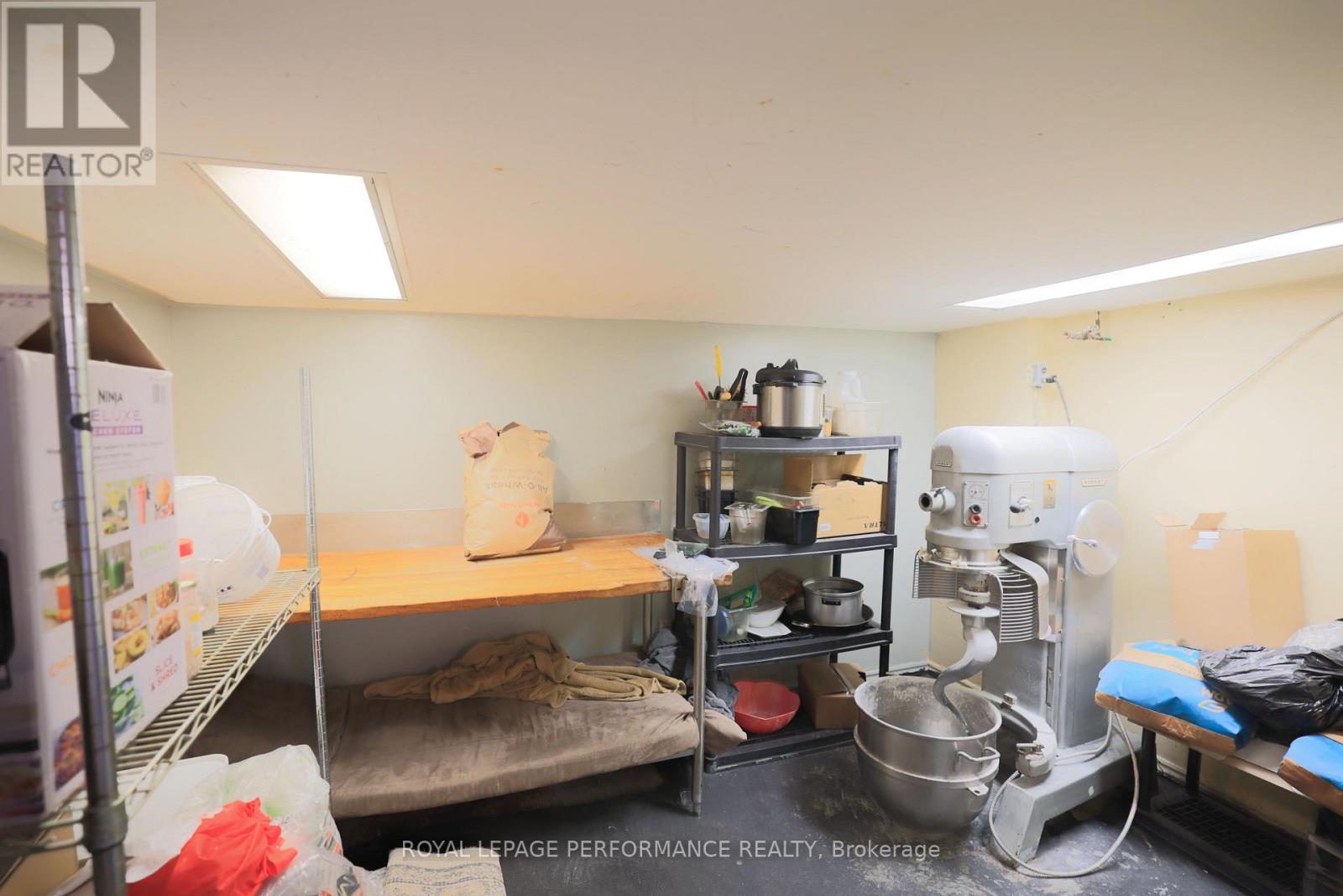 223 Laurier Avenue, Ottawa, Ontario  K1N 6P1 - Photo 10 - X12410115